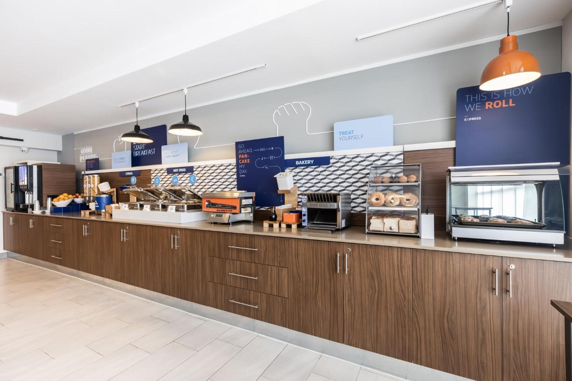 Holiday Inn Express Toronto-North York By Ihg Exteriér fotografie