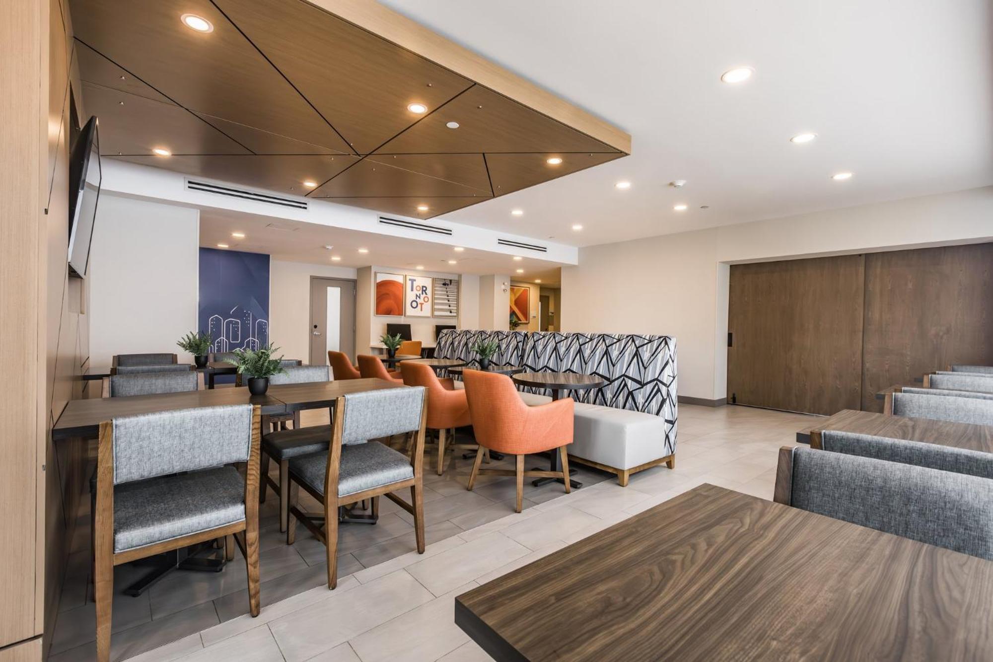 Holiday Inn Express Toronto-North York By Ihg Exteriér fotografie