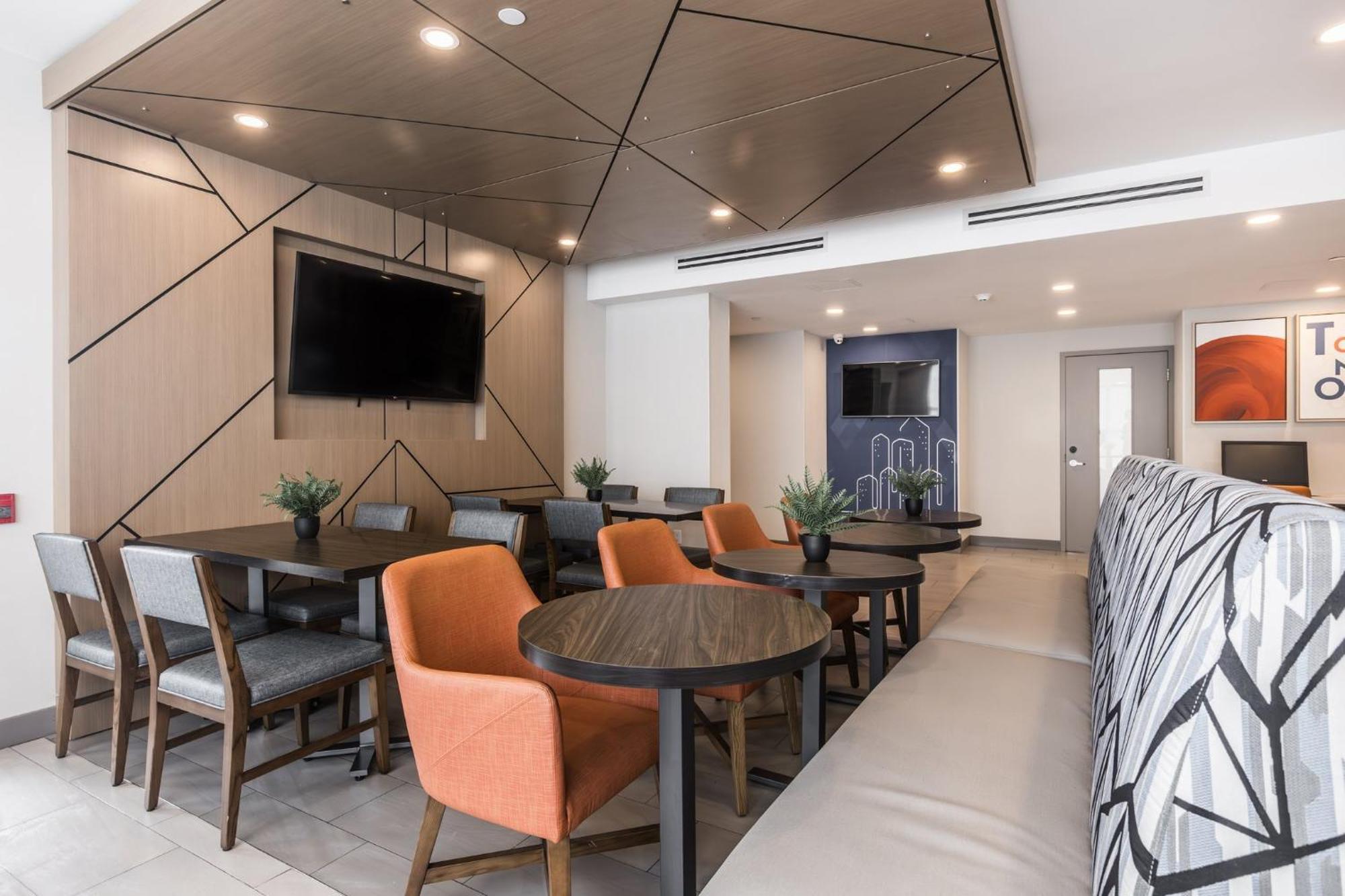 Holiday Inn Express Toronto-North York By Ihg Exteriér fotografie