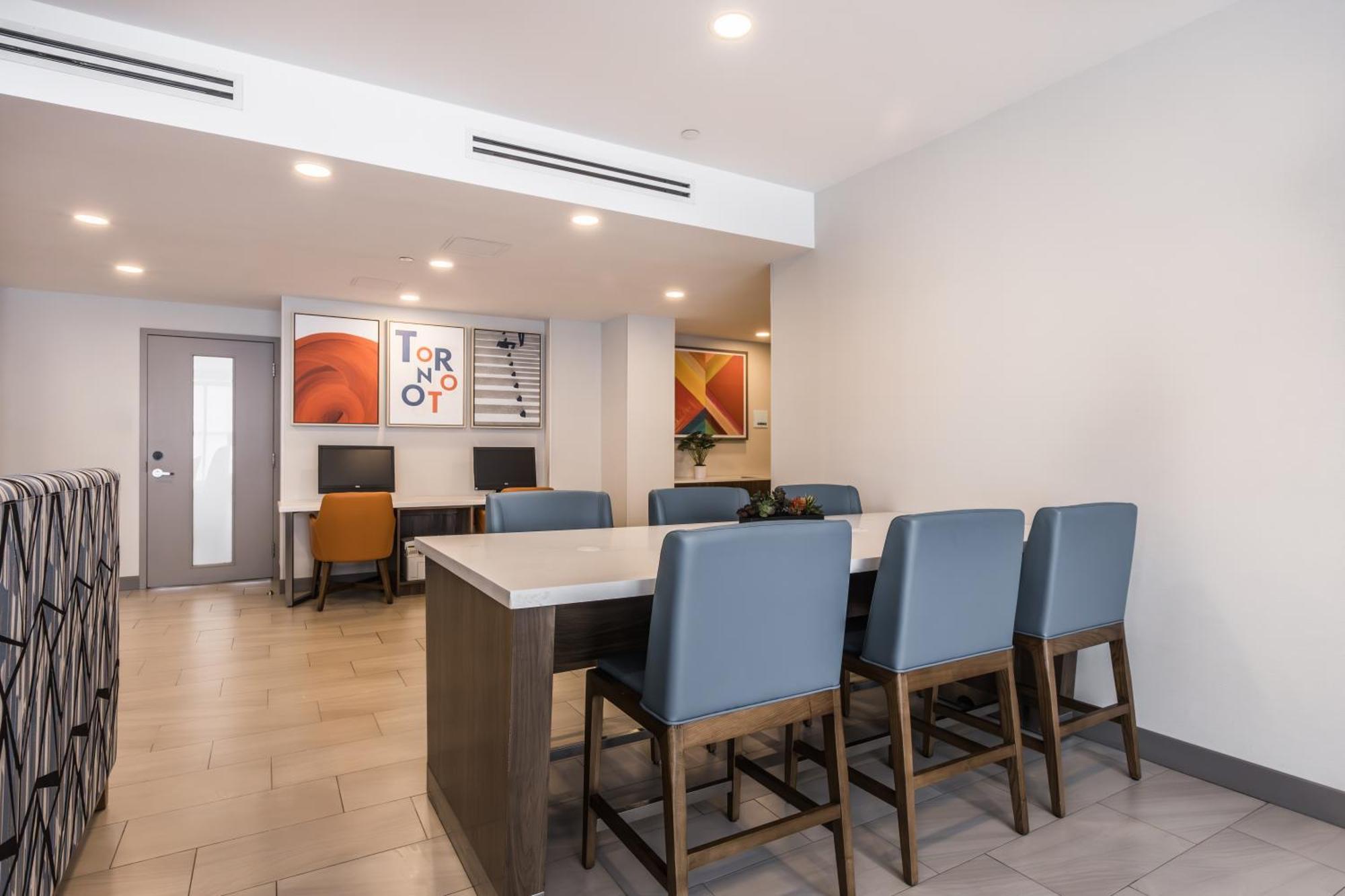 Holiday Inn Express Toronto-North York By Ihg Exteriér fotografie